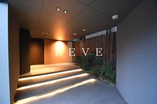 プライムメゾン本郷【3階】の外観