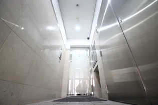 STAY IN NOSE(ステインノセ)【2階】の外観