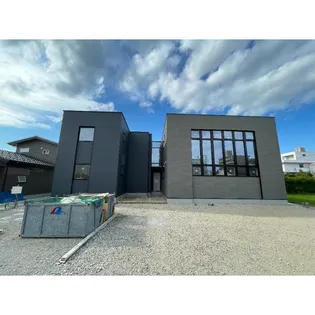 サン・ステージ今泉 A棟【1階】の外観