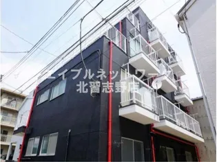 山和マンション【1階】の外観