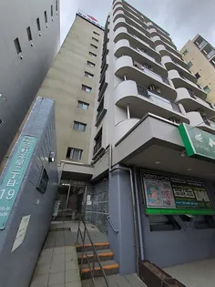 三軒茶屋グリーンマンション【8階】の外観