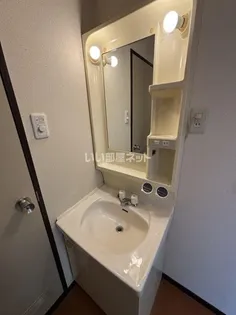 ラサンテ里中【1階】の内装