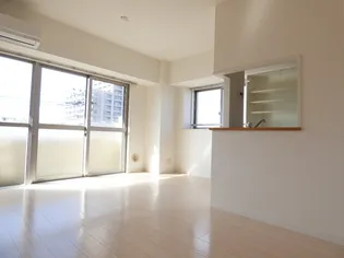 トランキーロ【4階】の居間