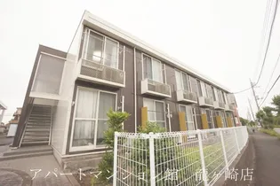 レオパレスカネエーズ松ヶ丘A棟【1階】の外観