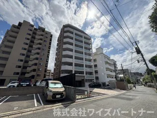 福岡県福岡市南区寺塚1【マンション】の外観