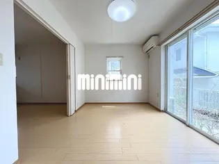 AIMU(アイム)【1階】の居間