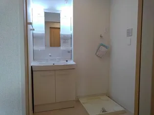 セノーテ B【2階】の内装