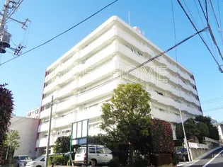 東京都新宿区西落合1【マンション】の外観