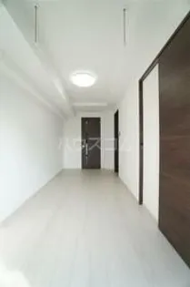 メインステージ三ノ輪WEST【7階】の居間