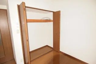 ガーデン恵比須B【1階】の内装