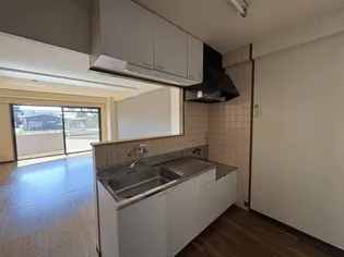 グランドゥール那加【1階】のキッチン