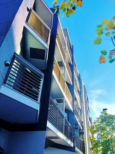 神奈川県横浜市金沢区六浦1【マンション】の外観