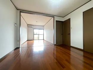 メゾンウィッシュ【2階】の居間