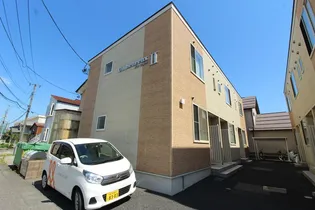 UN HEUREUXIの画像