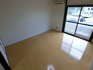 サンモアハイム【1階】の居間