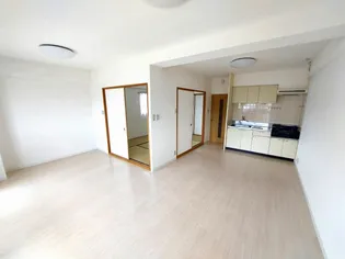 グランメール青山【3階】の外観