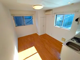 千石アパートメント【2階】の居間