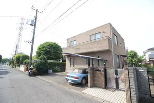 サザンクロス【2階】の外観