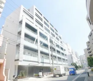 キーヌ ブランの画像