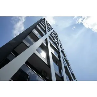 スペチアーレ・プリーモ【11階】の外観