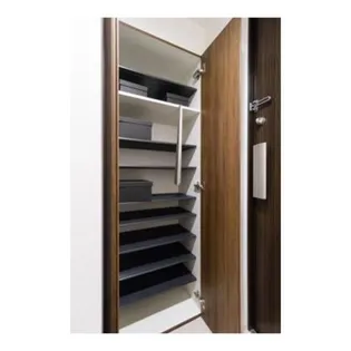 ソナーレ横浜【4階】の玄関