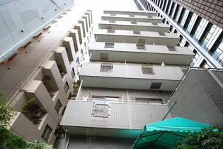 東京都新宿区西新宿8【マンション】の外観