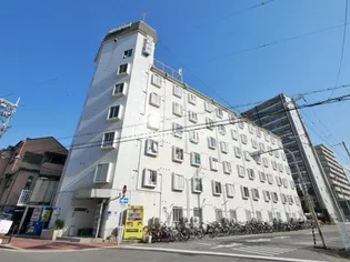 京橋ハイツ30【1階】の外観