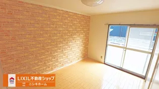 フレグラントヨコス【2階】の外観