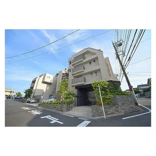 クリオ青葉台【1階】の外観