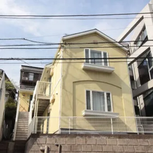 ピアヒルズ【2階】の外観