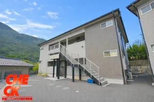 梅の森グランドヒルズグロース A棟の外観
