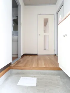 ノアハウス【1階】の玄関