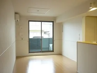 サンリット メゾン【1階】の居間