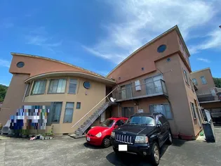 アールズコート【1階】の外観