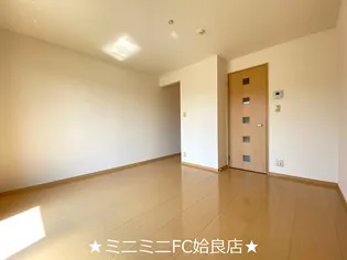 鹿児島県姶良市東餅田【アパート】の外観