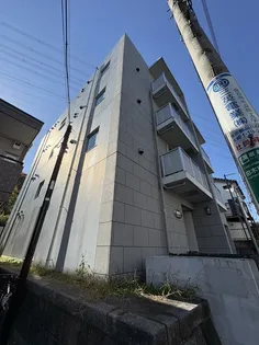 IWS-apartment【3階】の外観