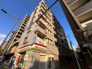 ベルメゾン上野松が谷【6階】の外観