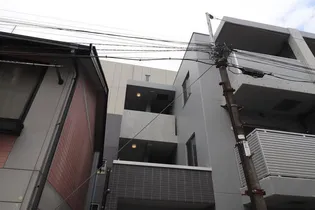 シトロン代々木【2階】の外観