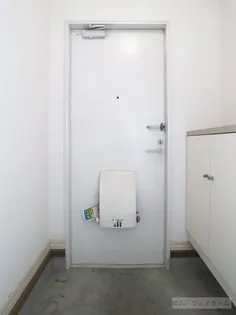 フレグランスA【1階】の玄関