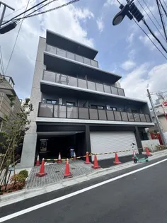 東京都新宿区若葉1【マンション】の外観