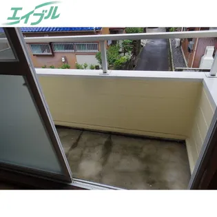 ロイヤルハイツI【2階】の内装