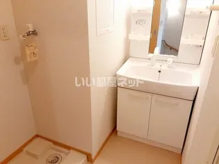 カーサ ポポラーレ【2階】の内装