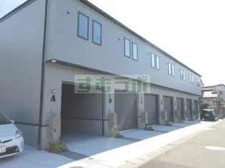 GARAGE HOUSE 南光台の外観