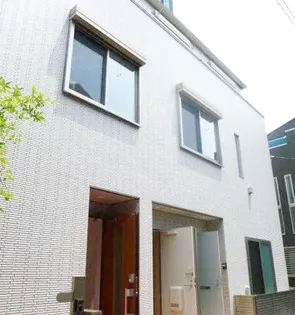 東京都品川区西品川3【アパート】の外観