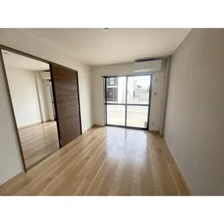 サンパティーク山中【1階】の内装