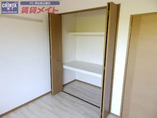 御殿場レジデンスII【1階】の内装