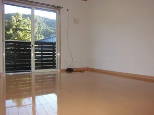 オリンピアロード柚木【2階】の居間