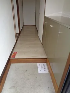 エクセレントハイツ【1階】の玄関