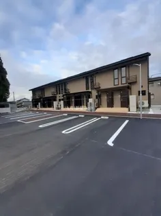 グランスクエア【1階】の外観