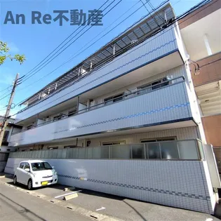 アンジェリーナの画像
